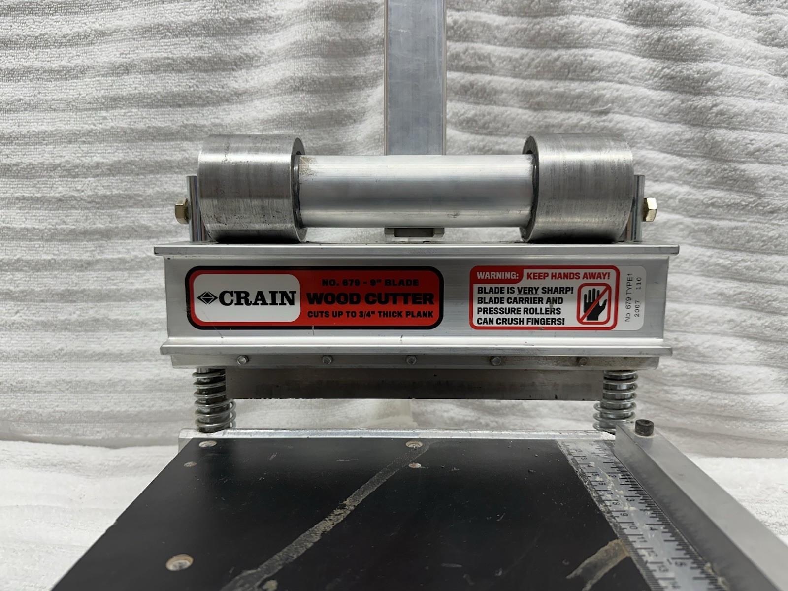 Crain 679 9″ Wood, Vinyl, LVP, LVT and Laminate Flooring Cutter