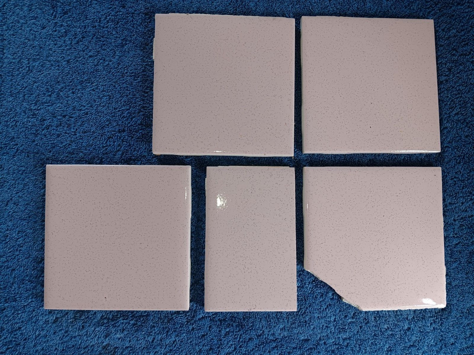 Robertson USA 4-3/8″ Sq. Pink Speckled Gray Ceramic Wall Tile 50s 60s VTG BR 3+