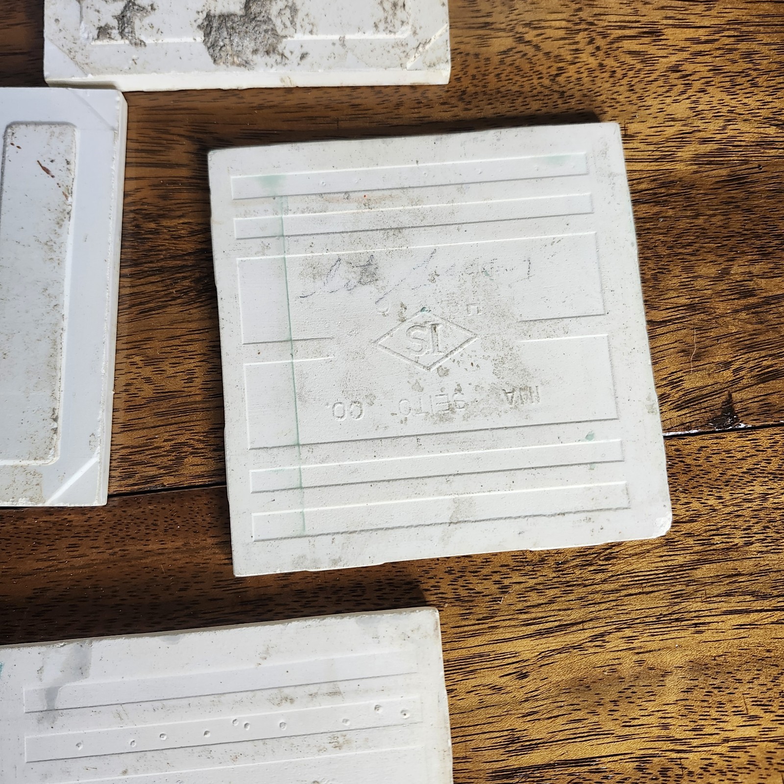 Vtg 4.25 x 4.25 Semi-Gloss Ceramic Wall Tile Made in USA Lot Of 15+ Tiles Read D