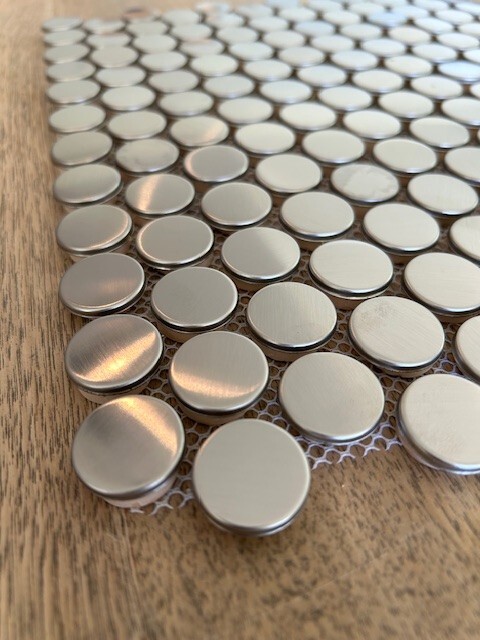 7/8″ Penny Tile Round Brushed Stainless Steel Backsplash Mosaic – 15 Sq. ft.
