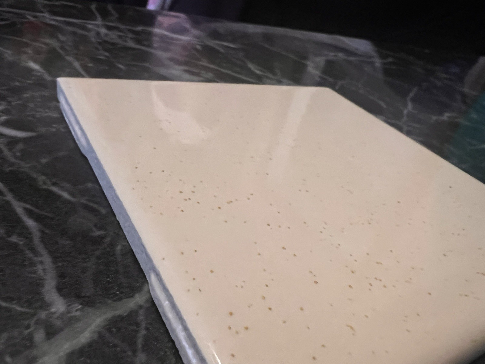 4-1/4″ 1970 Buckwheat Bullnose Brown Speckled Off White Tile NOS