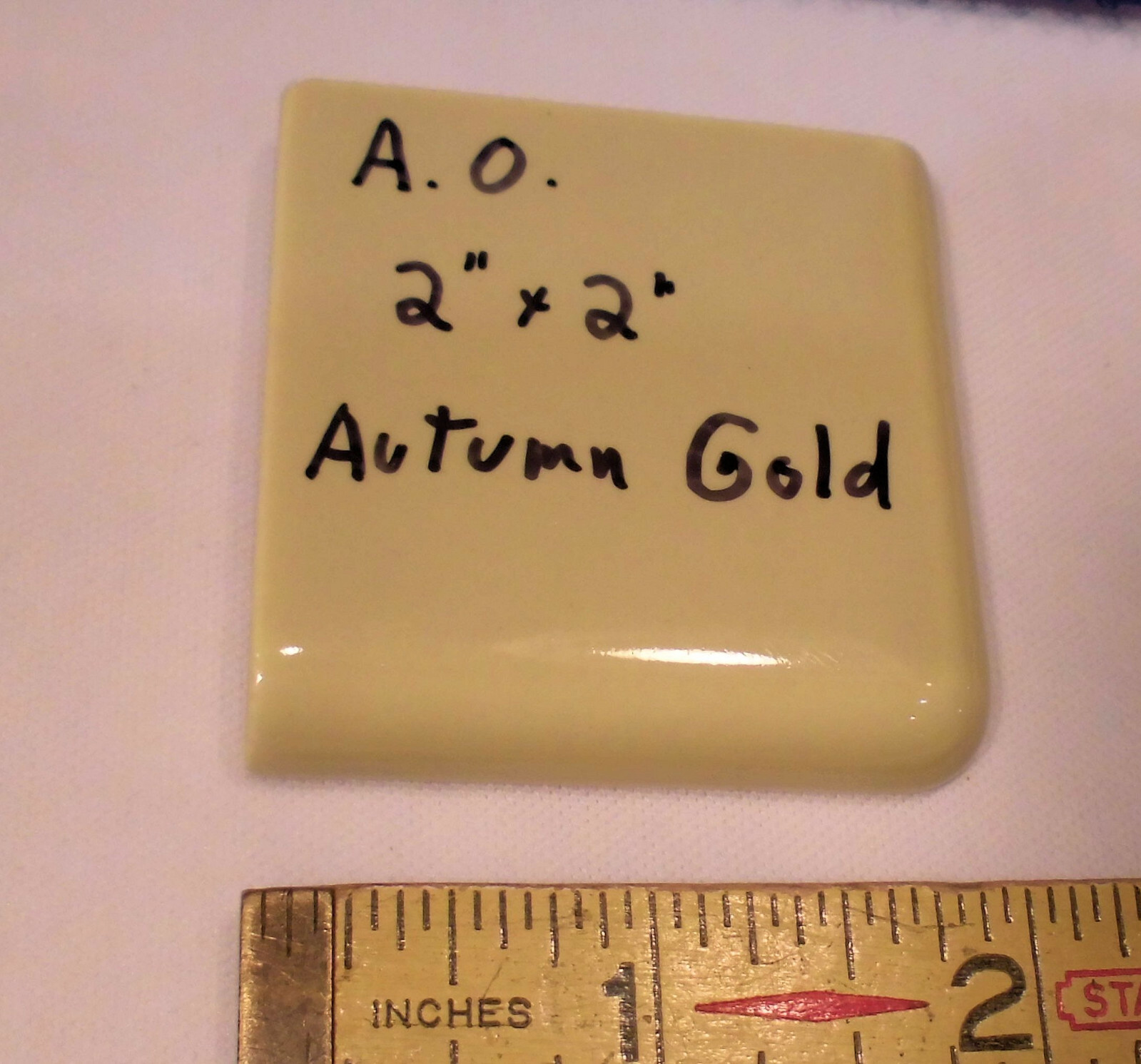 1 pc. Autumn Gold – Yellow 2″ X 2″ X 5/16″ Ceramic Surface Bullnose Corner Tile