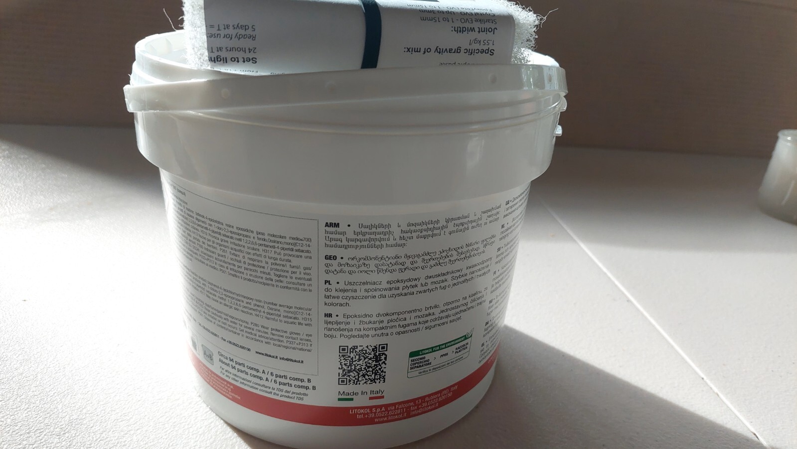 Starlike EVO Epoxy Grout 125 Grigio Cemento Classic Collection 5.5lb Tile Doctor