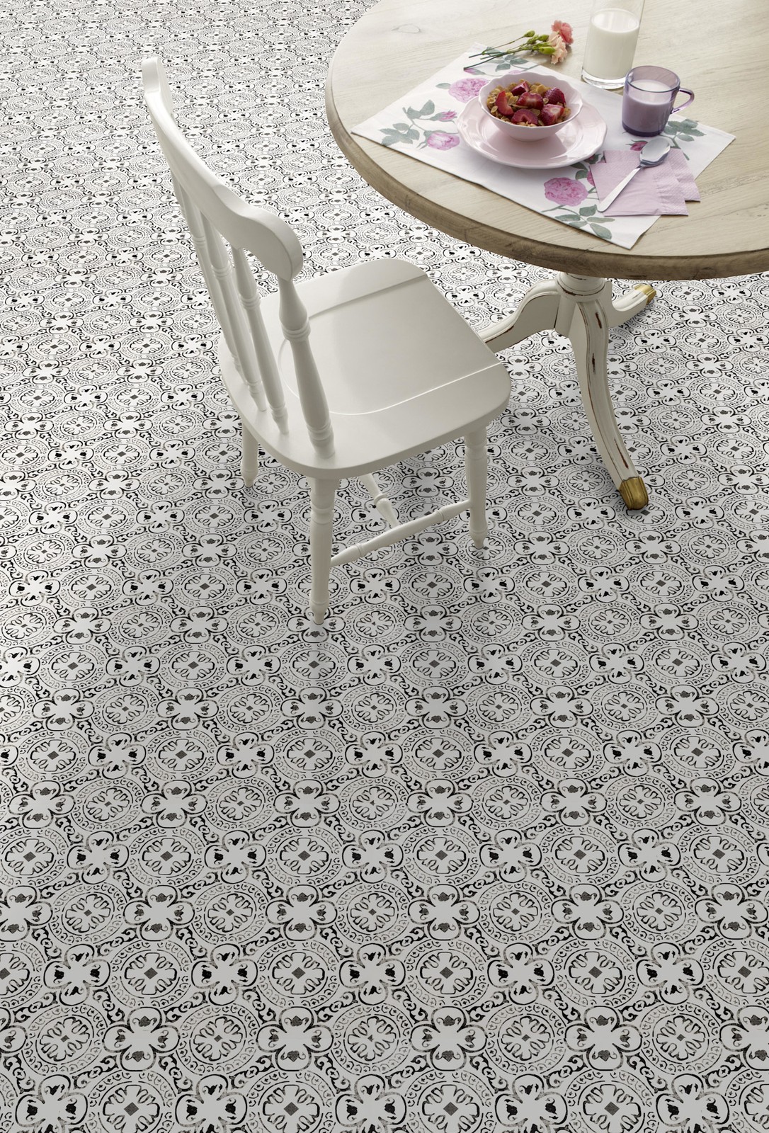 Ackland AKVRC18X36-5012-CA Tropez 18″ x 36″ Embossed Vinyl – Barteau