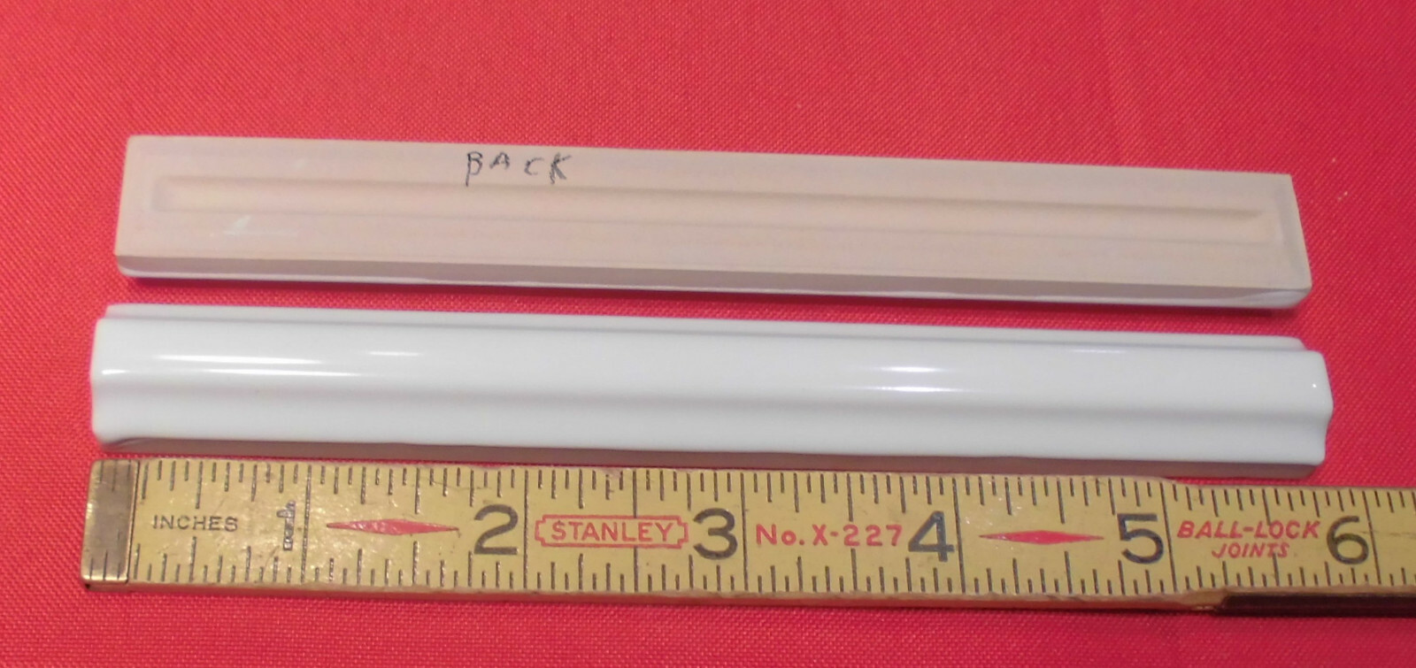 25 pcs. *Gloss White* Ceramic Pencil Liner Sizzle Tiles; 5/8″ X 6″ Raised Dome