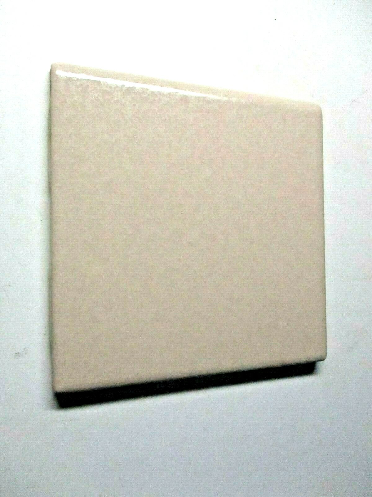 1 Bullnose Wall Tile Mannington USA 4-3/8″ Ceramic Crystalline Beige Dimpled Vtg