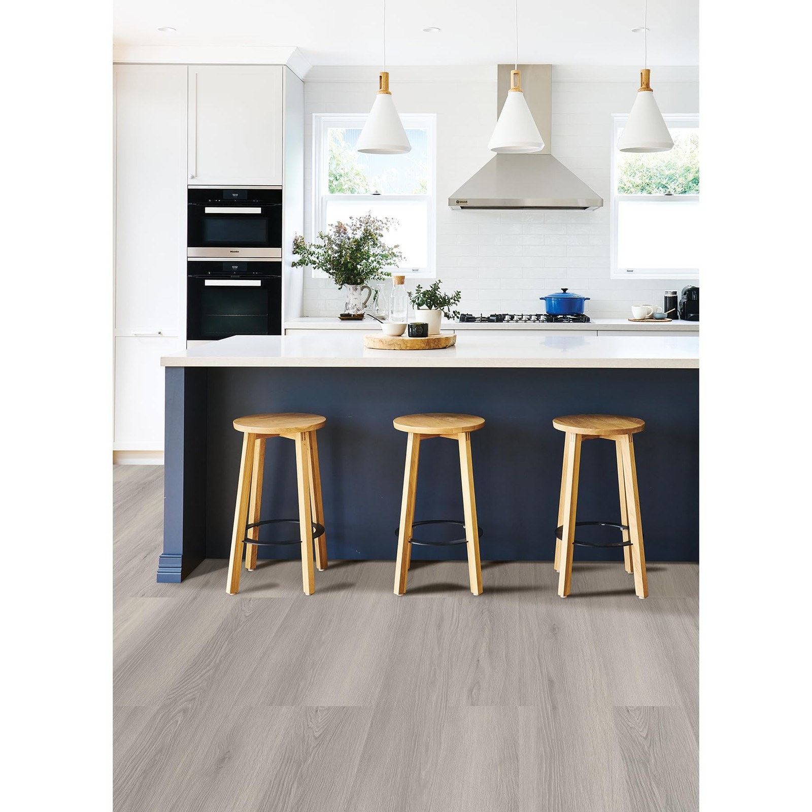 FloorPops FPW6159 Light Grey Peel & Stick Wood Floor Planks 36×6-in 7 Tile Pack