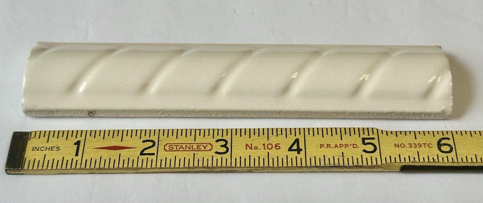 1 pc. Gloss Almond Ceramic Tile: Pencil – Liner – Sizzle: 6″ X 1-1/4″ Rope