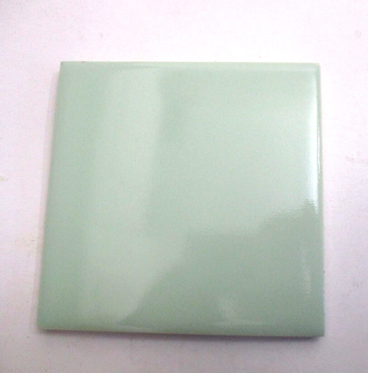 1 Tile Robertson USA 4-5/16″ Gloss Pale Light Pastel Green Ceramic 1950s Vtg MCM