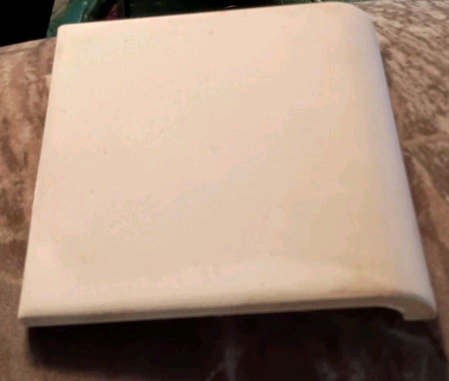 1 Cove Base Ceramic Radius Tile USA 4-1/4″ Gloss White Vtg Mid Century Rare NOS