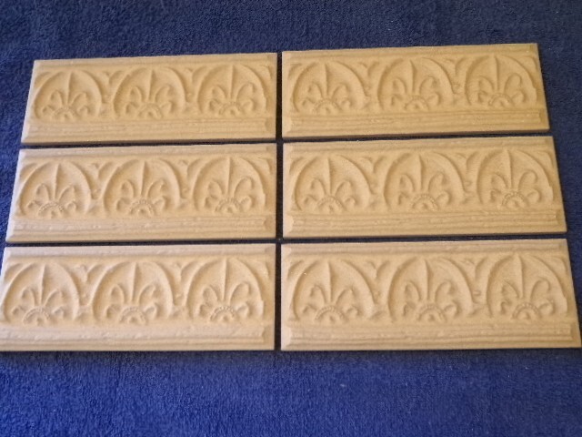 1 Case Gaya Wall Tile Stoneware 3″ X 7 7/8″ Fleur De Lis Trim Accent Spain