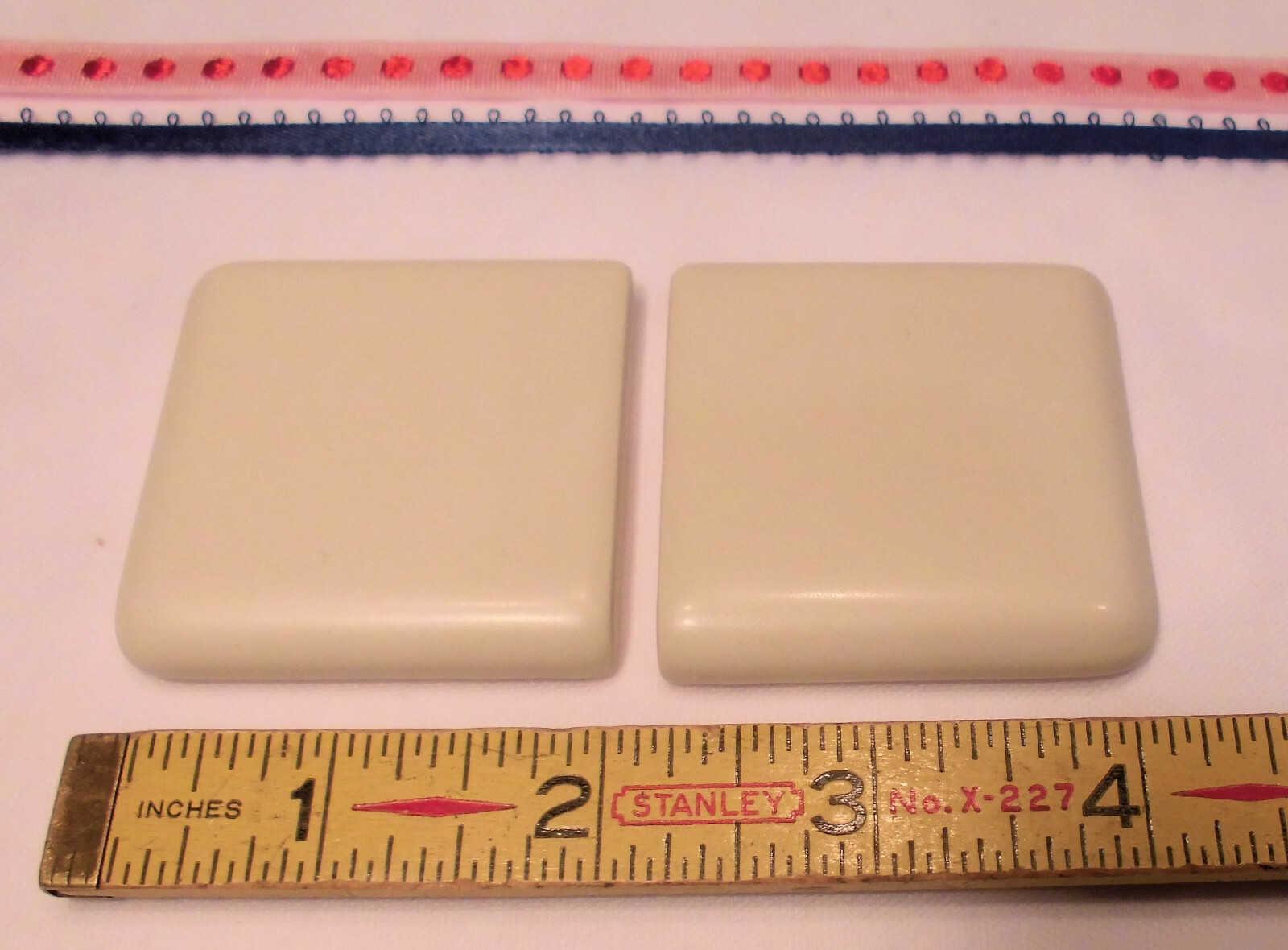 2 pcs. *Matte Almond* 2″ X 2″ X 5/16″ Ceramic Surface Bullnose Corner Tiles NEW