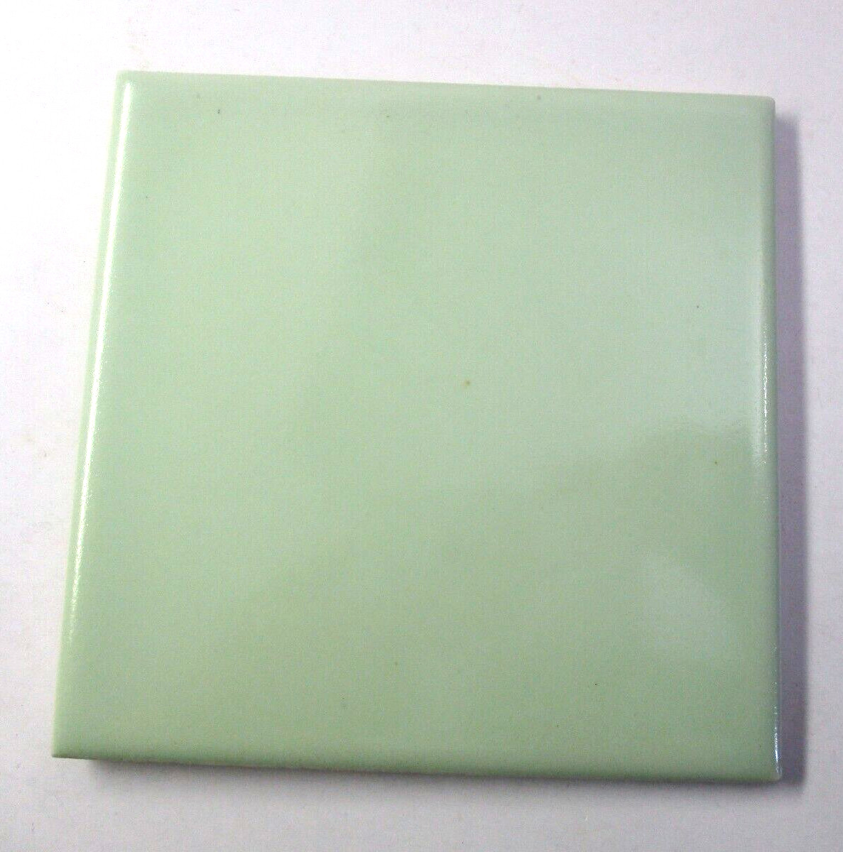 1 Wall Tile Atco USA 4-3/8″ Gloss Light Pastel Green Ceramic 1950s Retro Vtg MCM