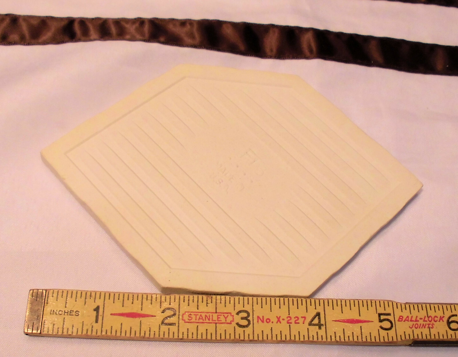 1 pc. Hexagon 4″ X 6″ Peach-Tan-Shell Ceramic Tile; Crystal Glazed; Florida Co.