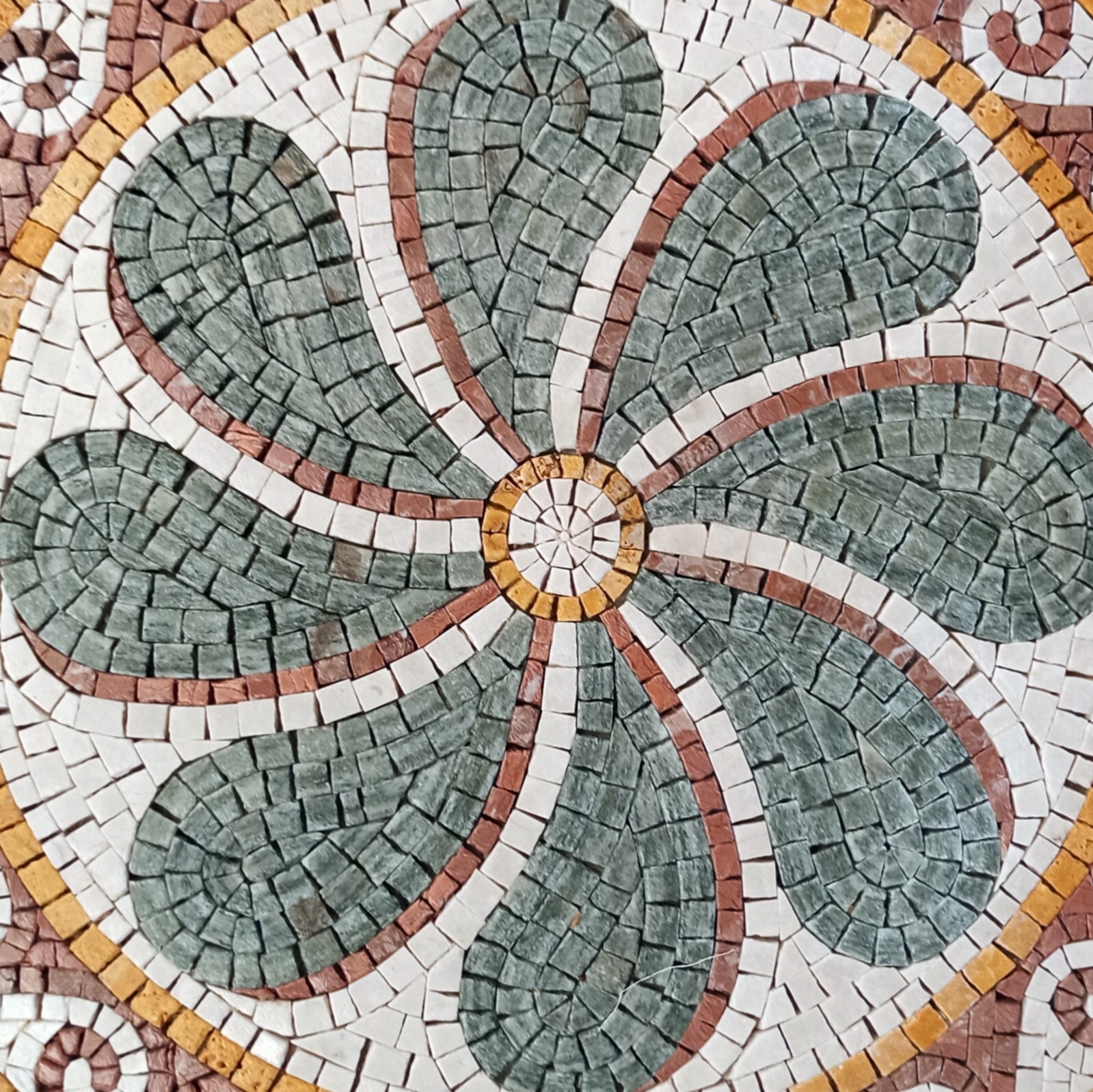 Handmade Square-Shaped Decorative Green Flower Motif with Wave Border Mosaic Til