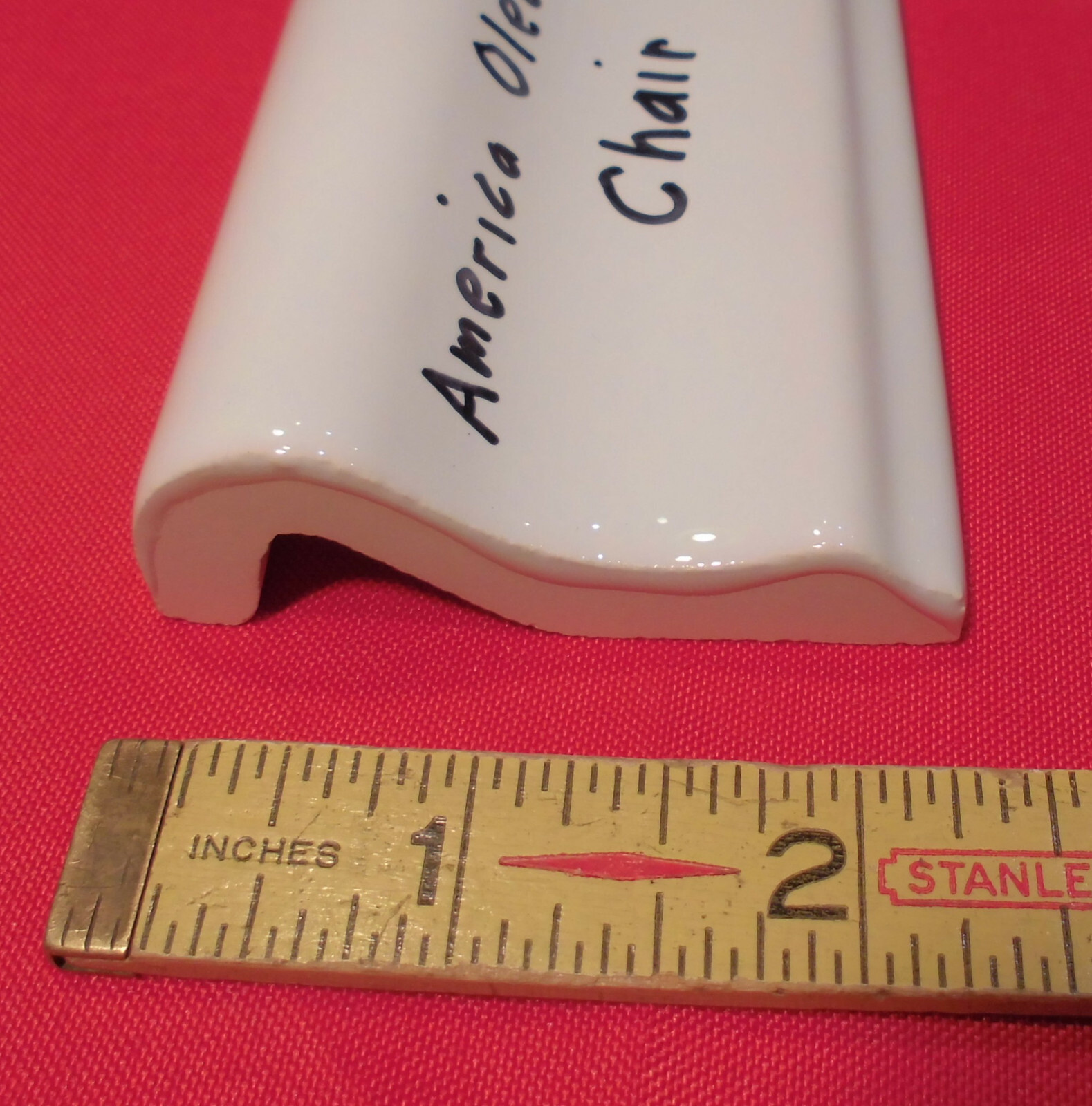 1 pc. Ice White: Glossy Ceramic Chair Rail made by American Olean, 2-1/2″ X 6″