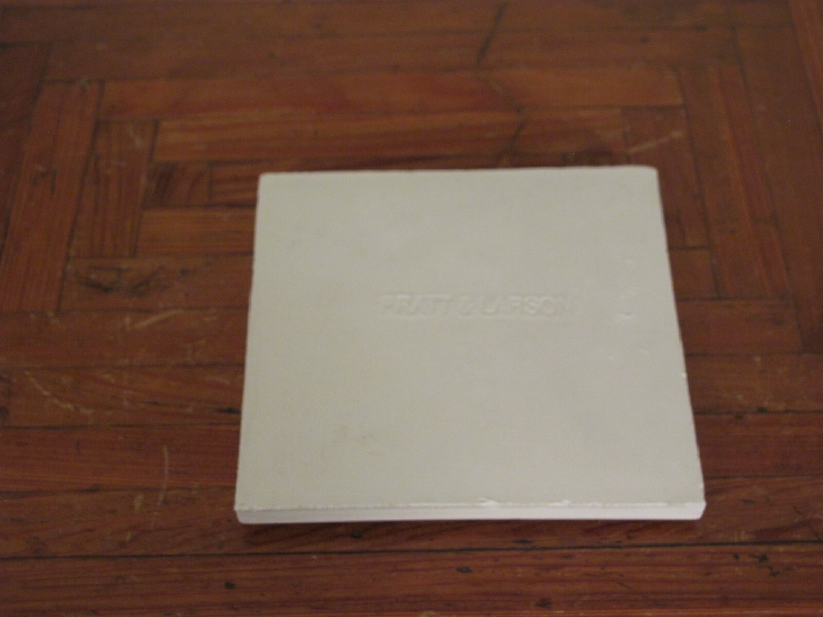Pratt And Larson Tulip Decorative Ceramic Tile