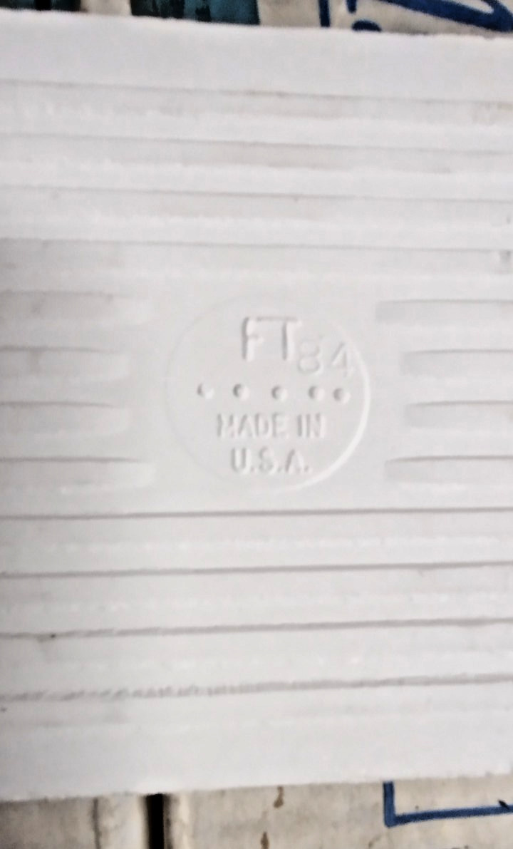 1 Wall Tile Florida 1425 561 USA FT 4-3/8″ Sq Ceramic Gloss Mexican Sand Vintage