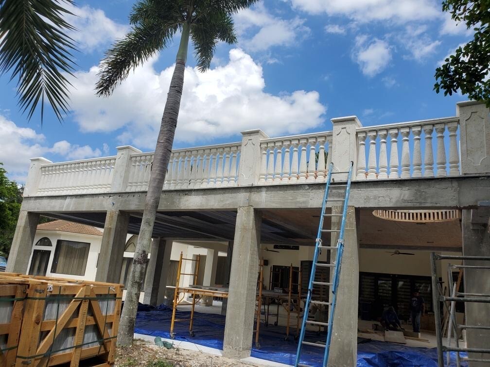 CAST STONE BALUSTRADE / BALUSTERS /HANDRAIL/ POSTS W/ IRON ROD CORE