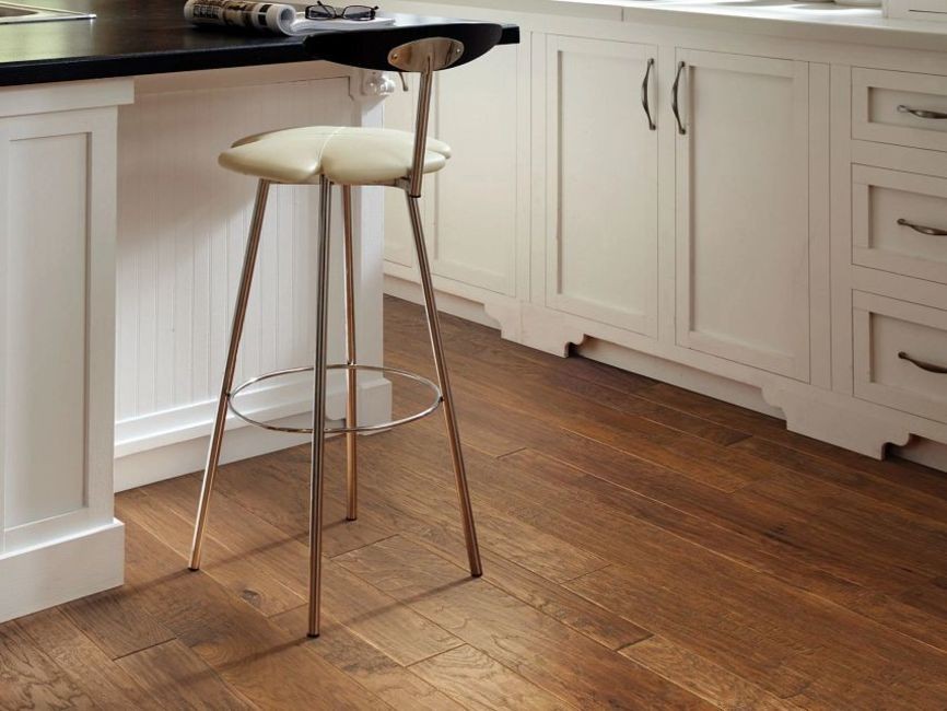 Shaw SW742 Pebble Hill Mixed Width Varying Widths Handscraped – Off White