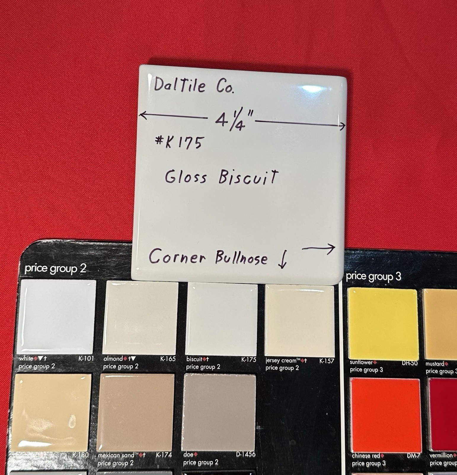 1 pc. Gloss Biscuit: 4-1/4″ Ceramic Corner Bullnose Tile by Daltile Co. NEW
