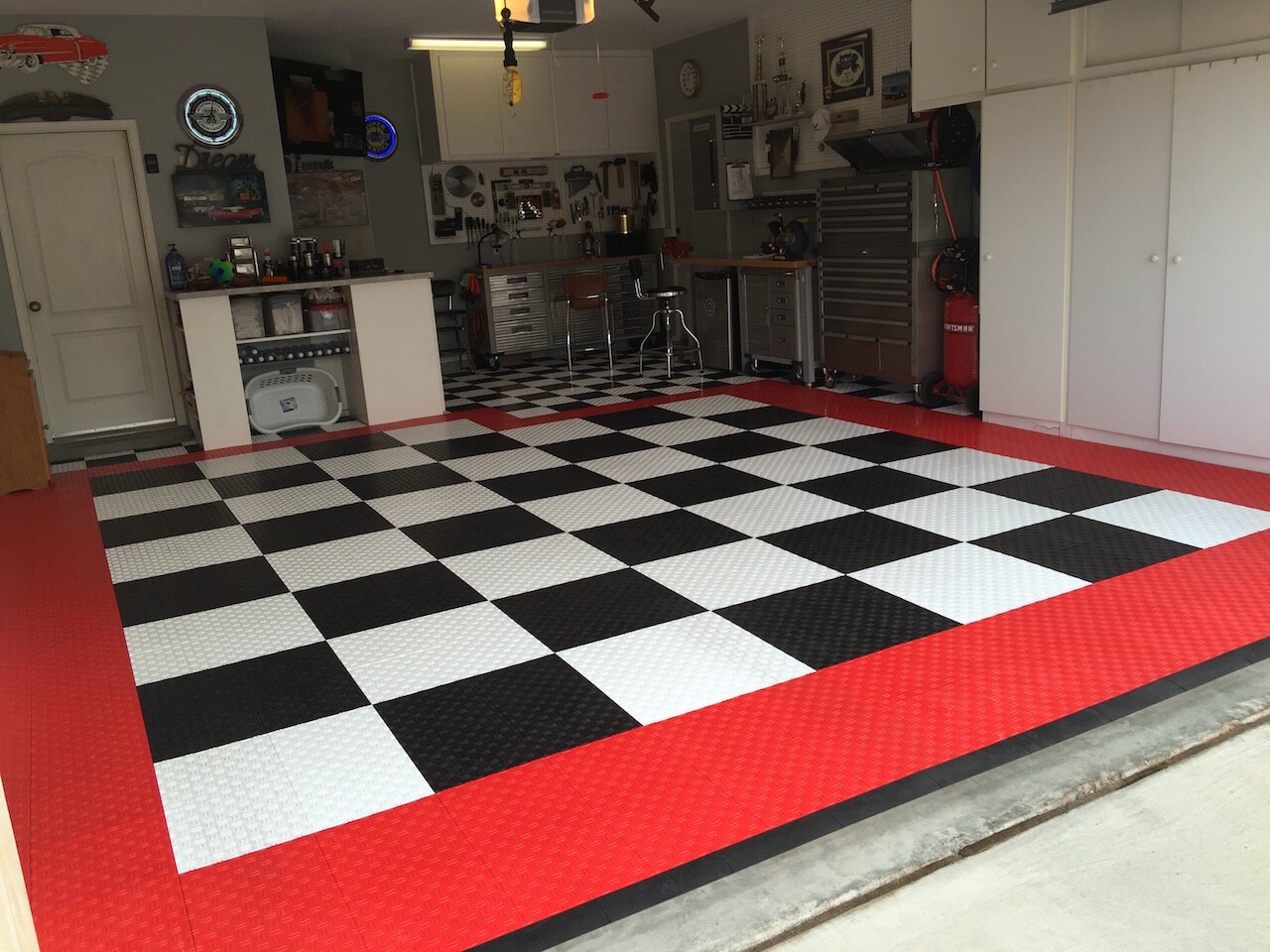 FlooringInc Nitro Diamond Interlocking Garage Floor Tiles,12″ x 12″, Bulk Pack