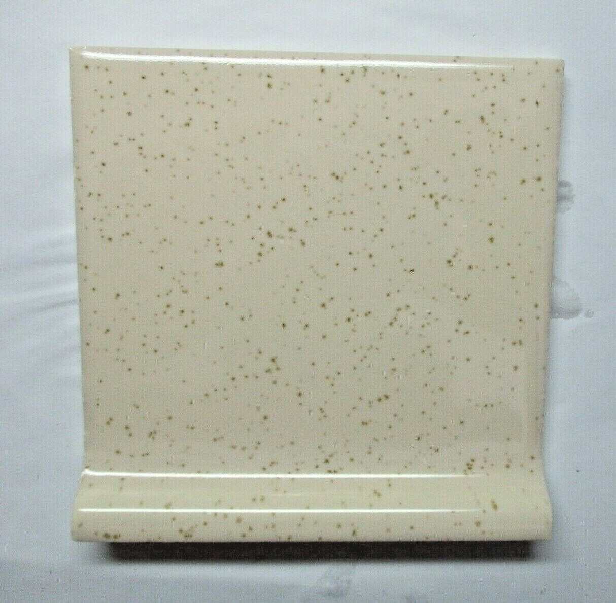 1 Wheeling Cove Base Wall Tile US 4-3/8″ Gloss Oatmeal Brown Specks on Beige MCM