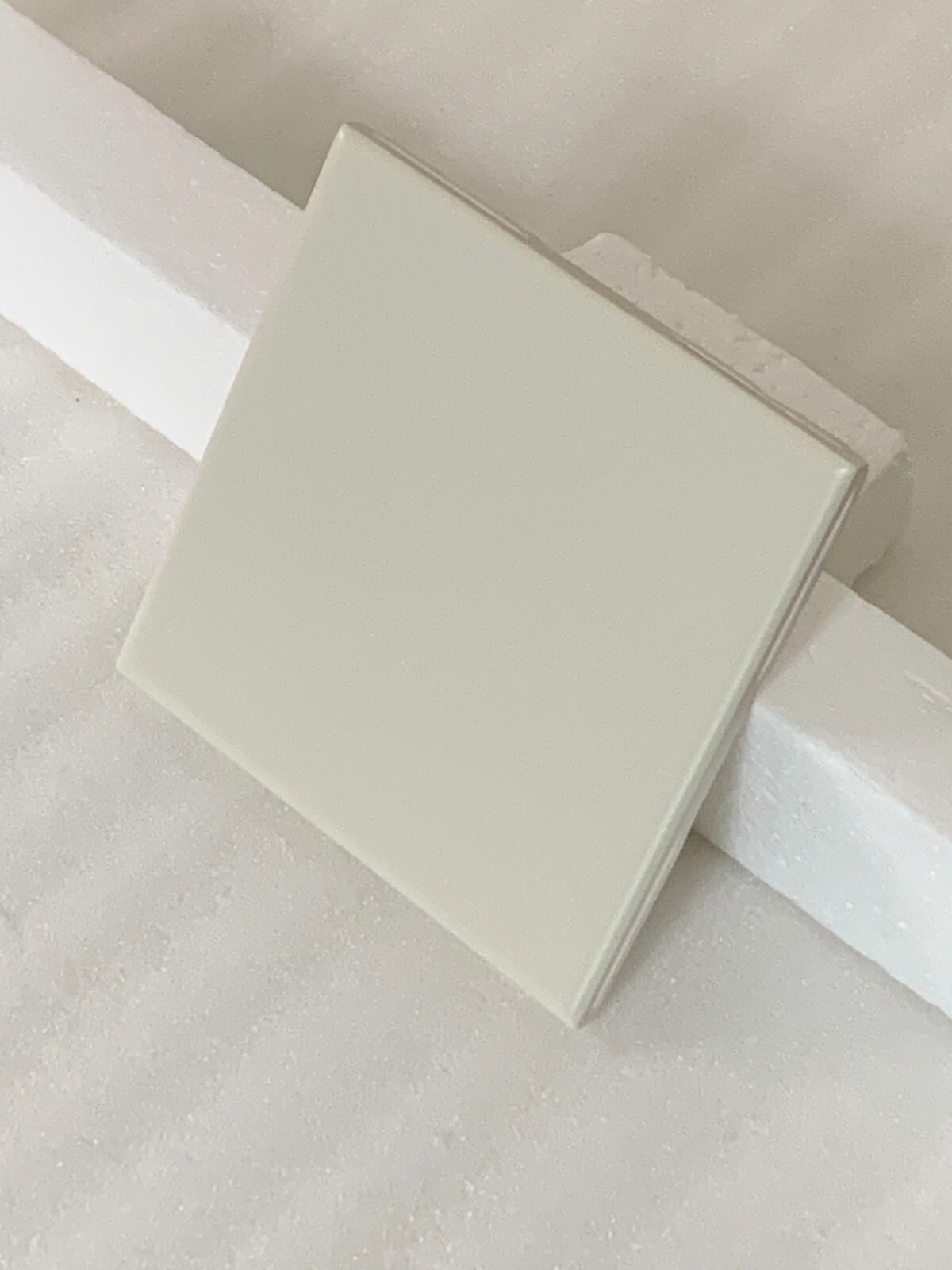 New Vintage Florida Ceramic Tile Bone White 4 3/8″ x 4 3/8″ Matte *8*pcs