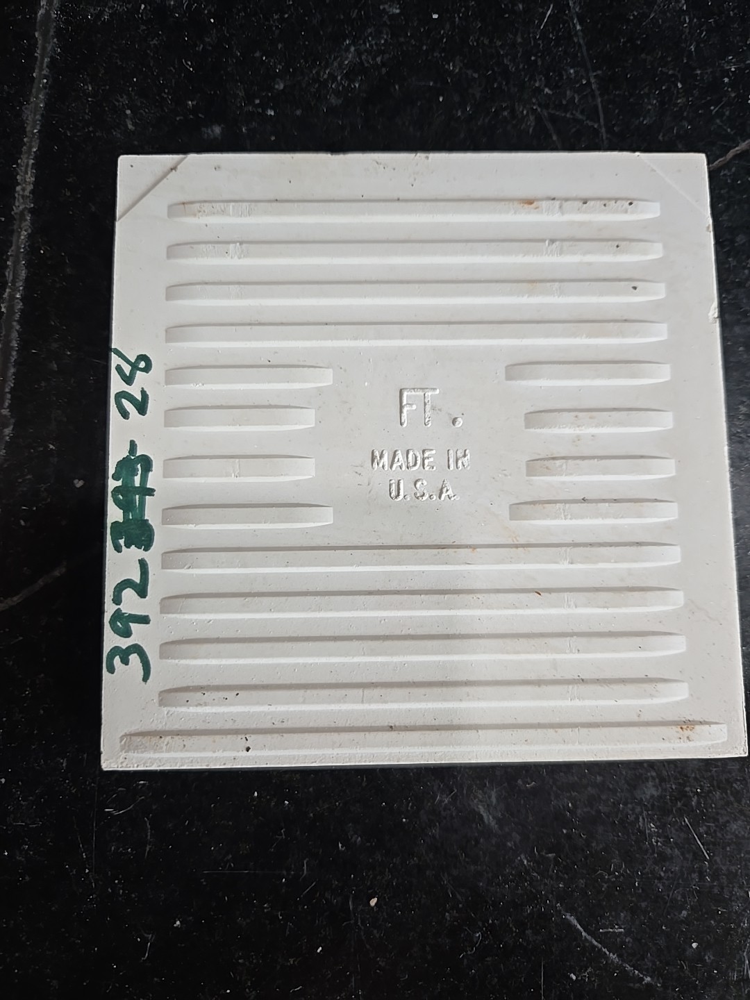Vintage Florida Tile NOS 4 3/8″ Bullnose White W/silver/gold Specks