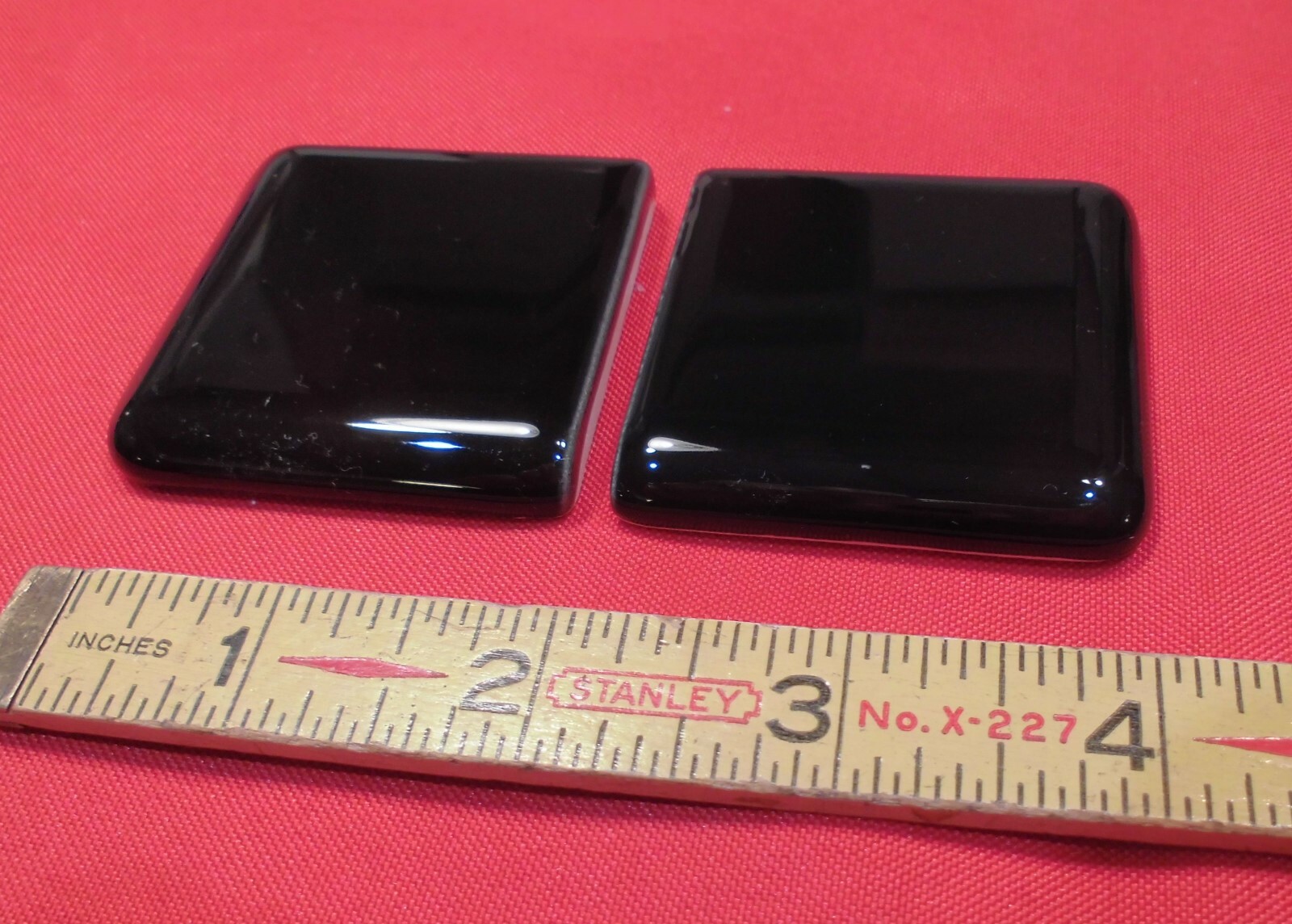 2 pcs. *Glossy Black* 2″ X 2″ X 5/16″ Ceramic Surface Bullnose Corner Tiles NEW