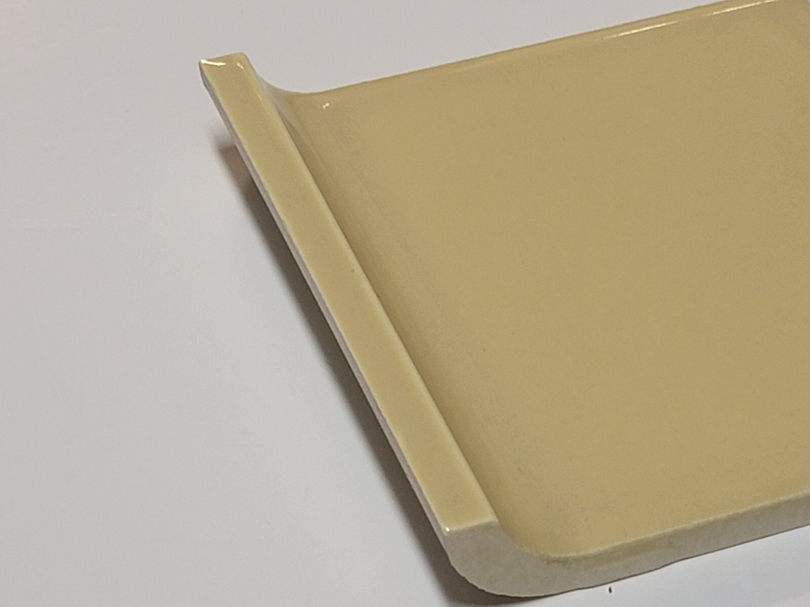 Vtg 1 Ceramic Tile – Mustard Yellow Cove Edge Square Glossy 4 1/4 NOS NEW