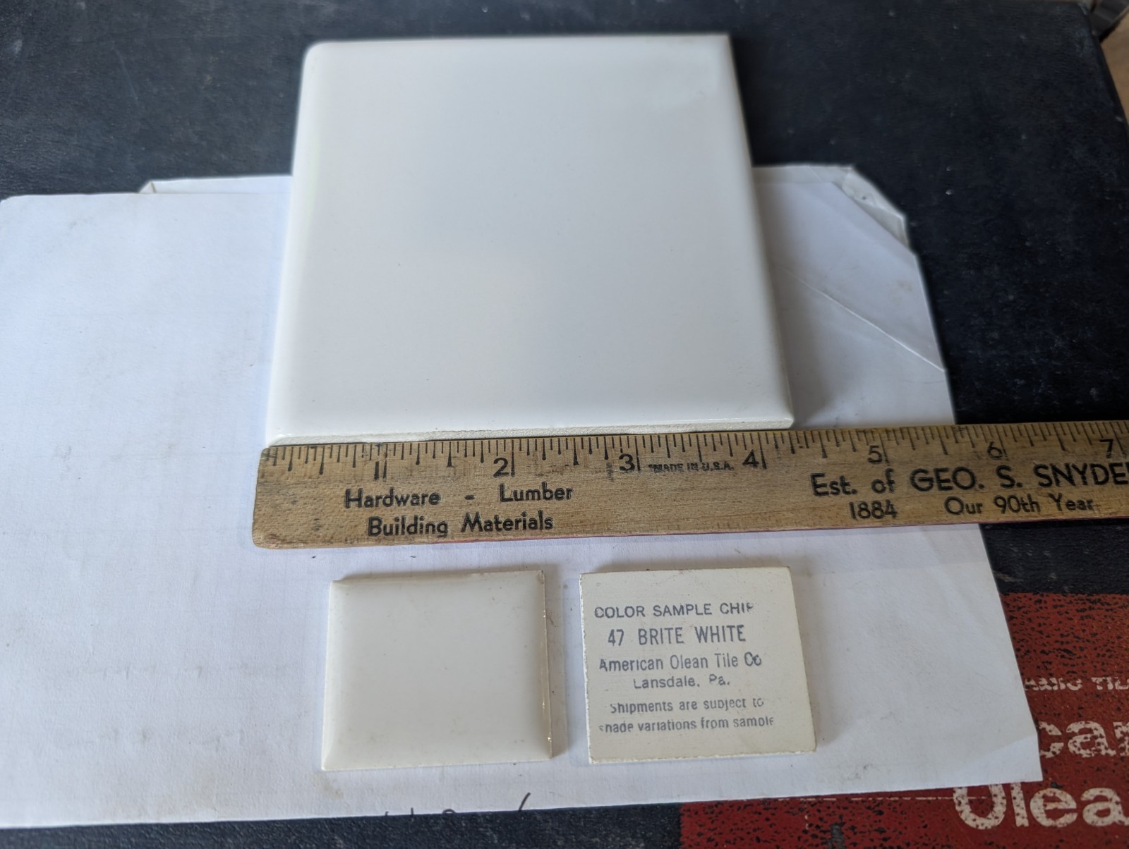 2 pcs American Olean Gloss Brite White #47 S4449 Tile Thin set Bullnose 4-1/4″
