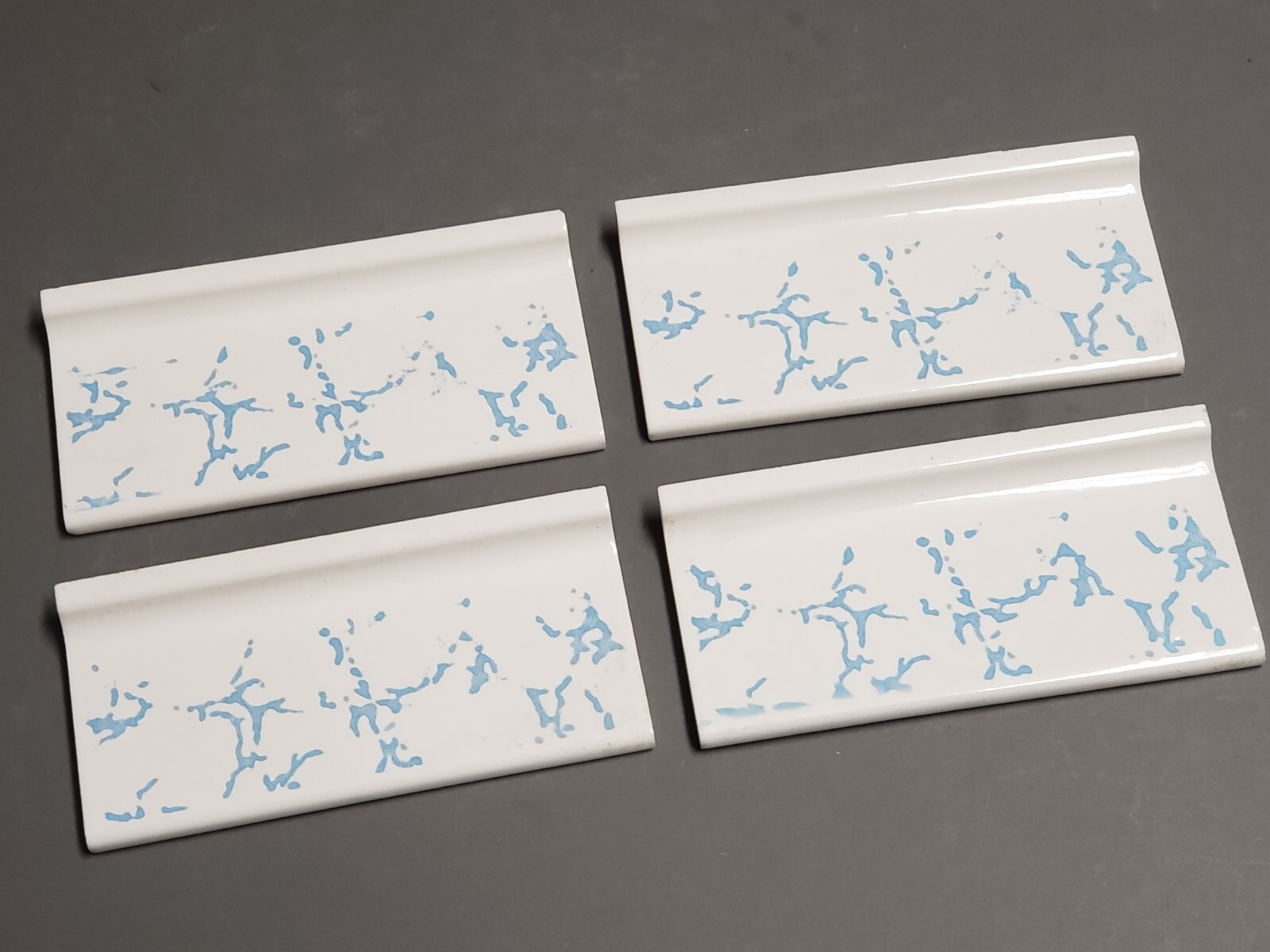 Vtg 4 Ceramic Tiles – Gloss White w/Blue Veins Cove Edge Wide 6 1/8″ x 4″ NEW