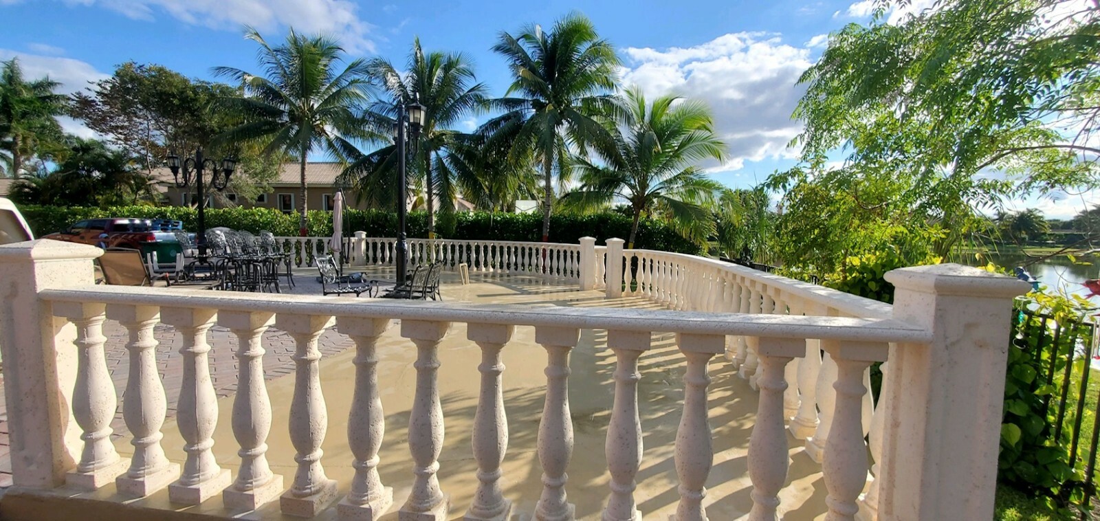 CAST STONE BALUSTRADE / BALUSTERS /HANDRAIL/ POSTS W/ IRON ROD CORE