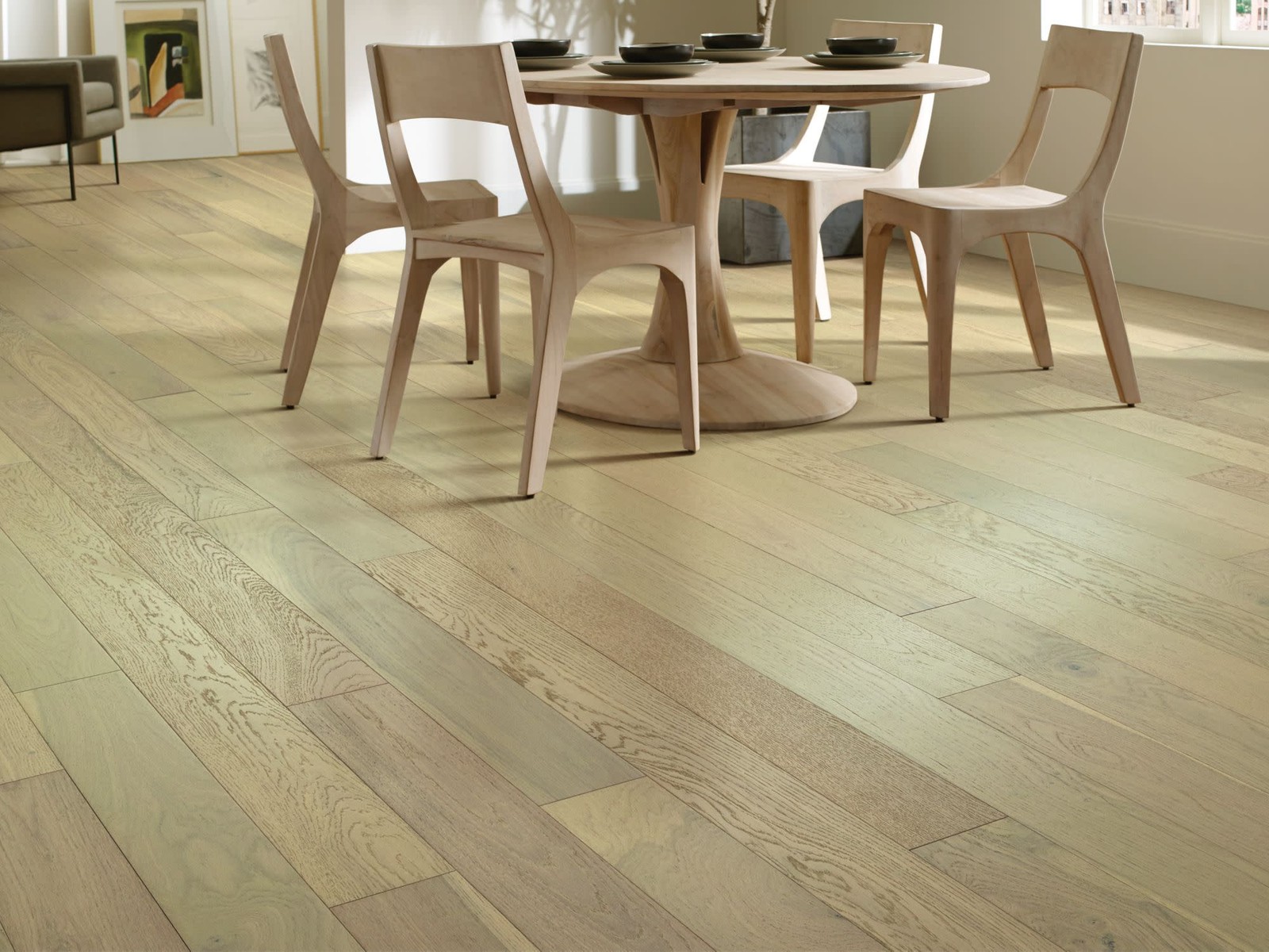Shaw SW583 Empire Oak 5″W Wire Brushed Engineered Hardwood – Astor