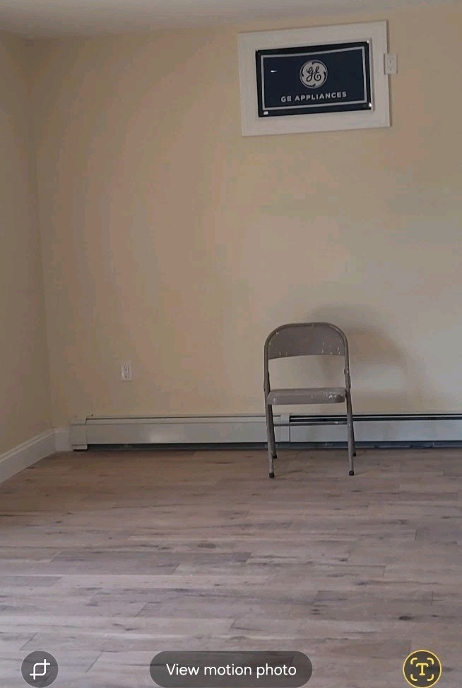 Bruce Engineered White Oak Prefinished Low Gloss 32.11 sq ft Micro-Beveled