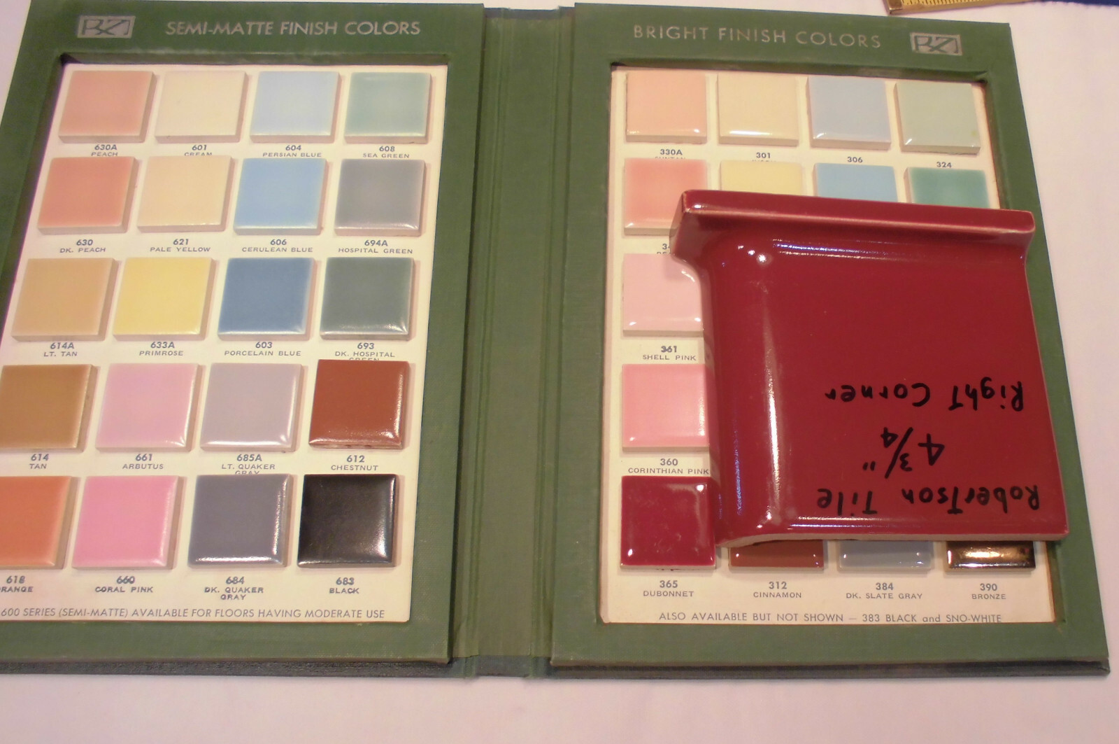 1 pc. Cove-Base Ceramic Tile *Dubonnet – Dark Burgundy* Radius Right Corner