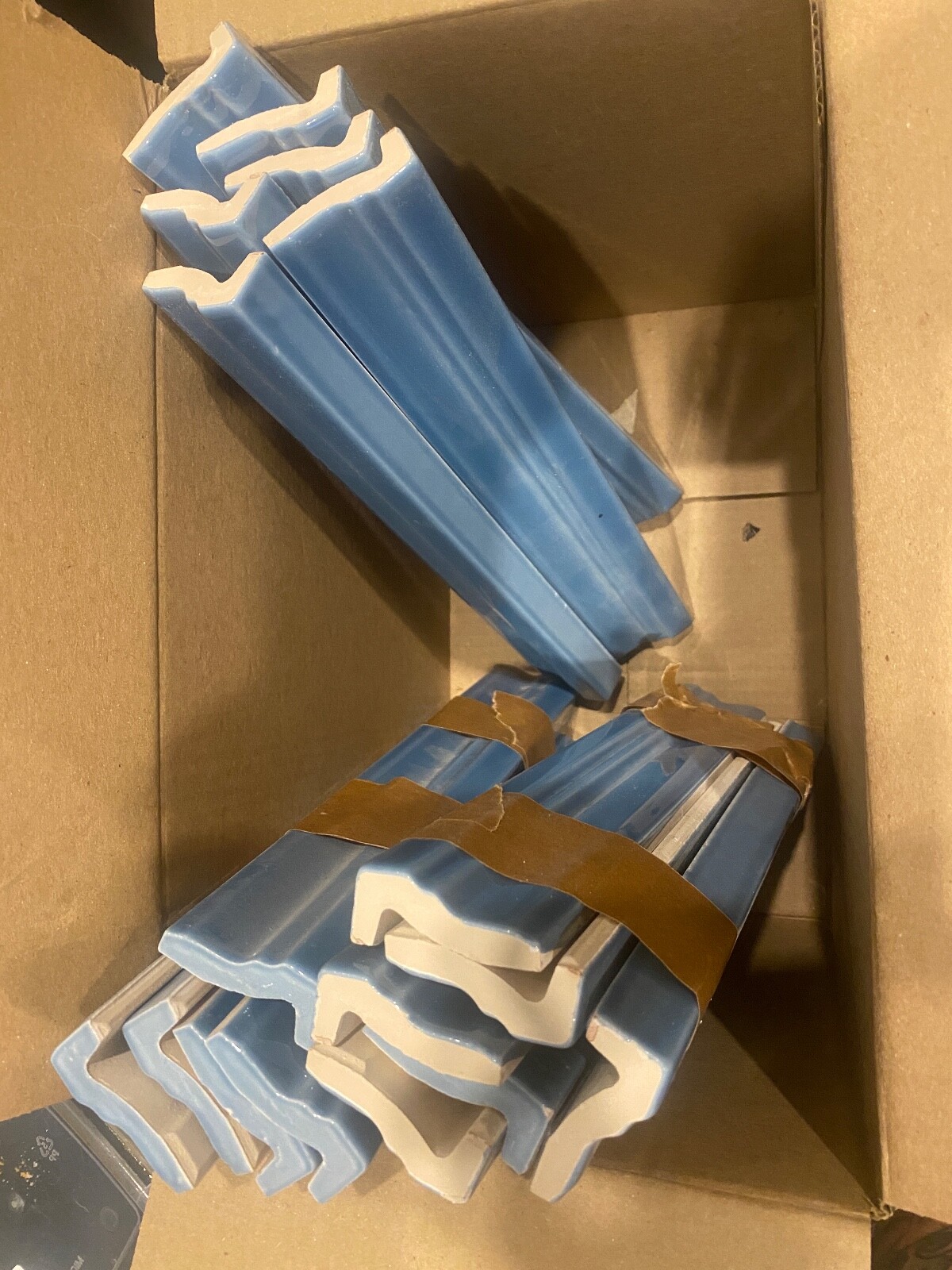 TILEBAR: CERA TILE 2″X12″ LOFT TORELLO BLUE CHAIR RAIL TILE DEADSTOCK OPENBOX