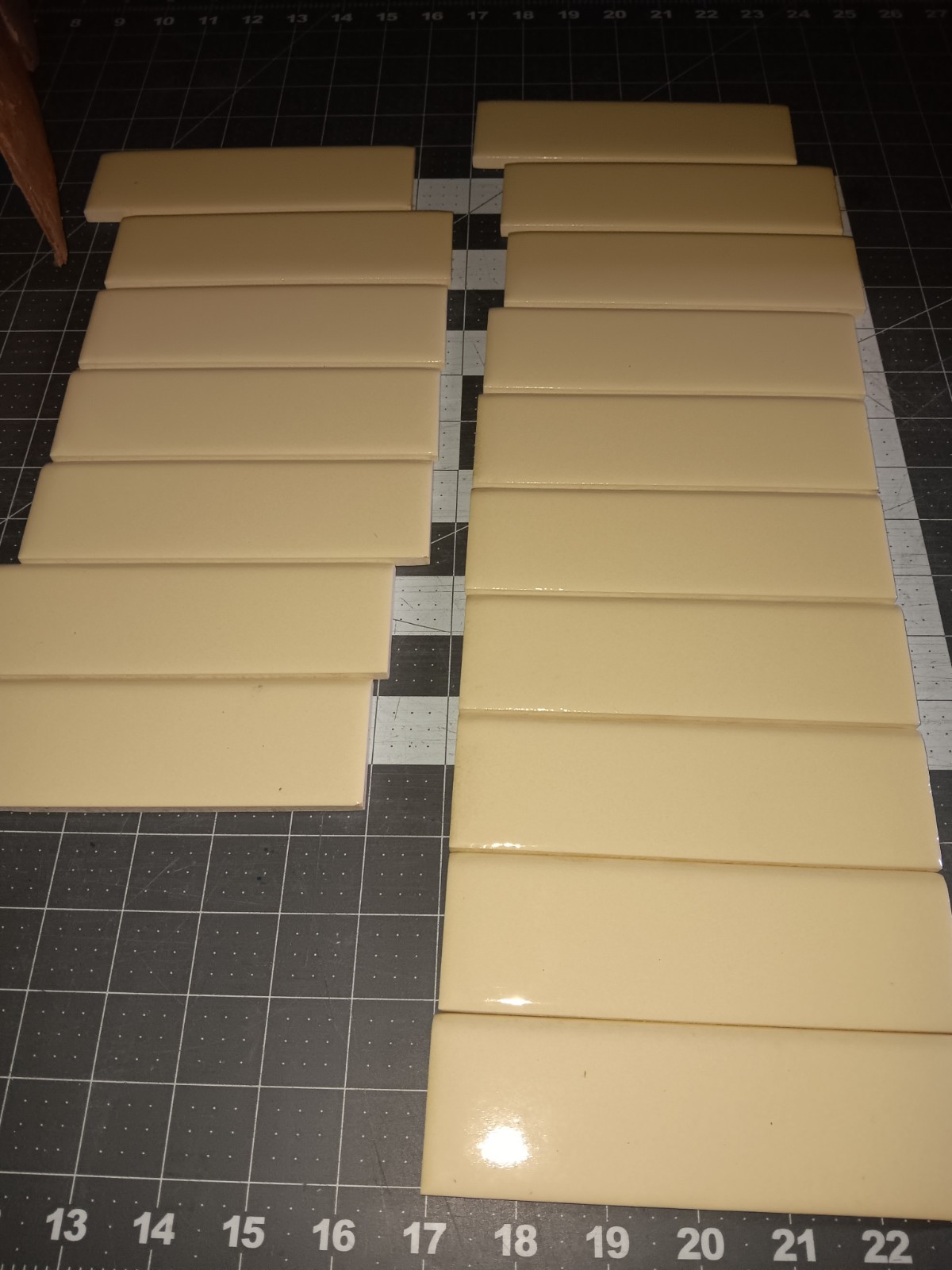 20 pieces Unused Antique Tile 2 x 6 Bullnose Trim IVORY Kitchen Bath