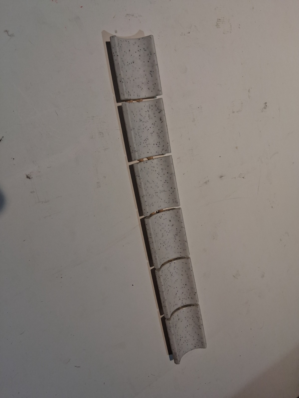 Daltile Keystone Cove Base Tile 1x 1″H 2″L 12″L Strip Unglazed Peppered White