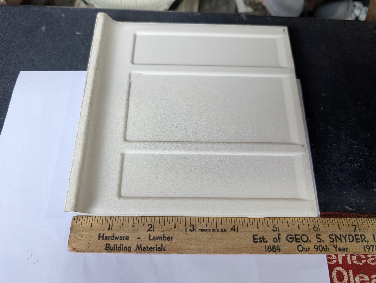 2 pcs NEW American Olean Gloss Almond #12 A3602 Ceramic Tile MUD BULLNOSE 6X6″