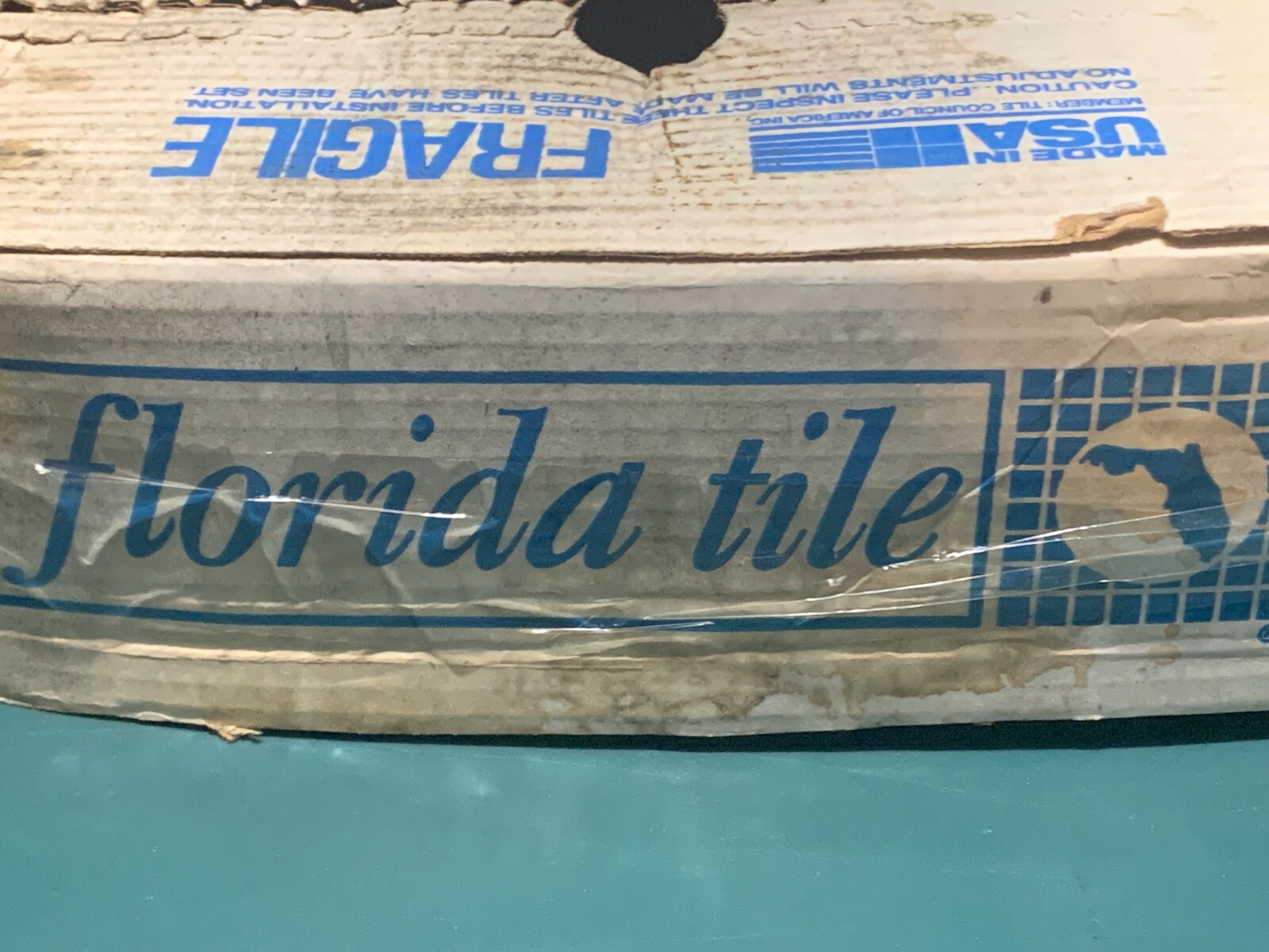 New Vintage Florida Ceramic Tile Almond 4 3/8″ x 4 3/8″ Bullnose Gloss