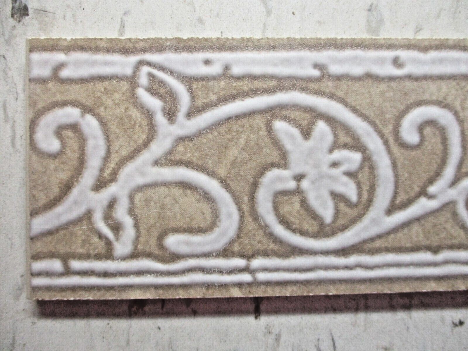7-7/8″ X 2-3/4″ Decorative Floral Trim Accent Wall Tile Cut From Larger Tile Vtg