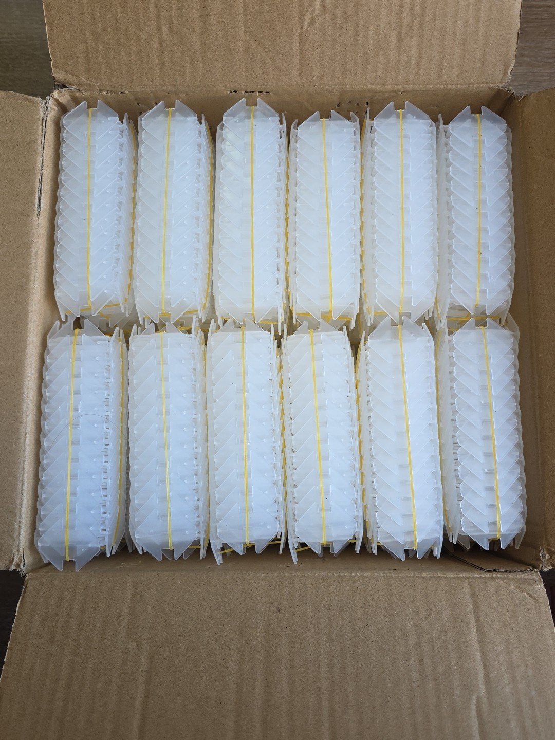Tile Leveling System, 2400-Piece 1/8″ Tile Spacers Clips Tile Tools, Tile Ins…