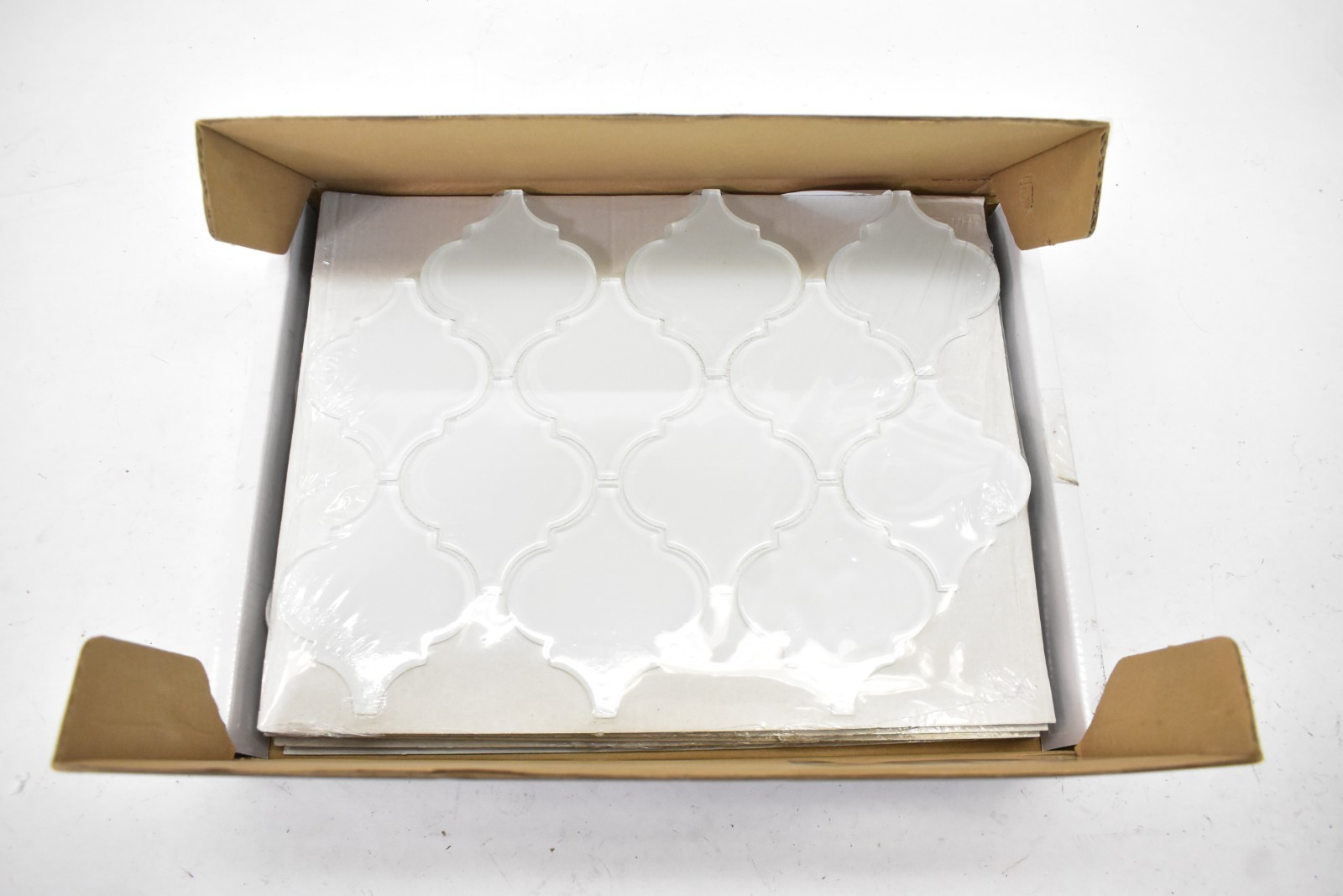 Lot of 5 Sunwings Arabesque Lantern White 12″ x 9″ Glossy Glass Wall Mosaic Tile