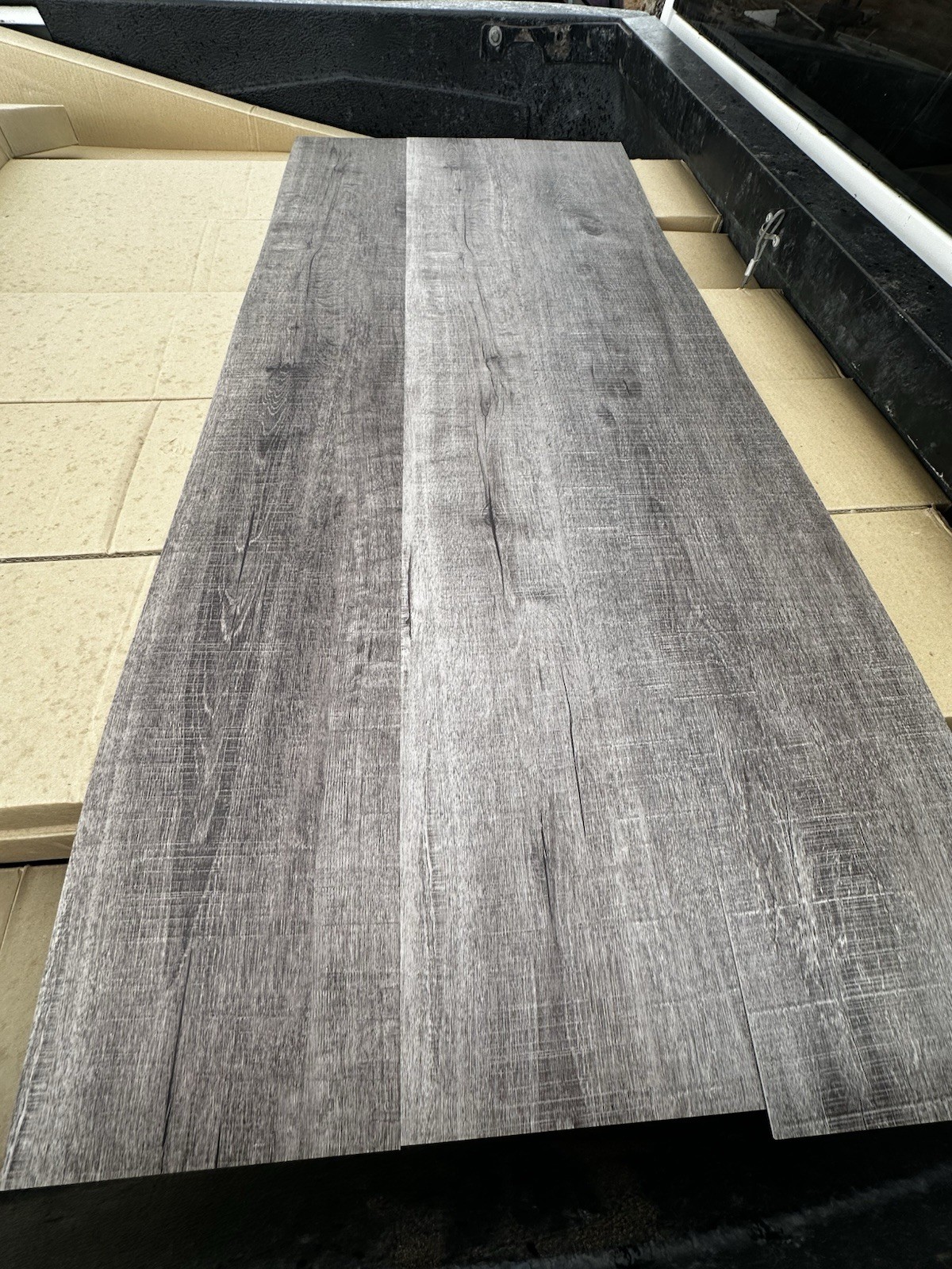 Gray Plank Flooring 7x48in 2.0mm 12mil 22pc/51.24 sq ft (185 boxes left)