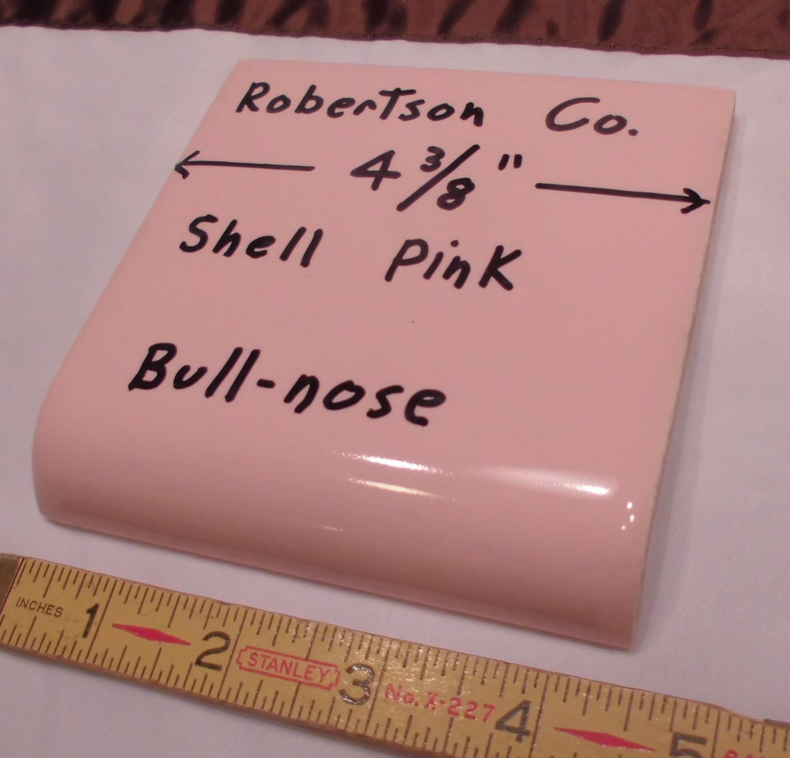 1 pc. Bullnose Radius Ceramic Tile *Shell Pink* 4-5/16″ by Robertson Co. Glossy