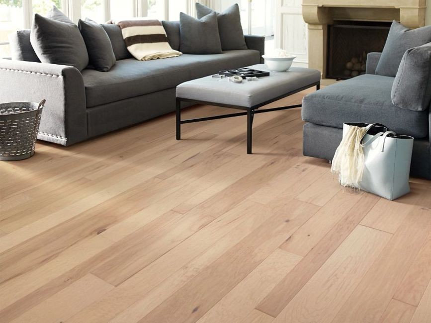 Shaw SW742 Pebble Hill Mixed Width Varying Widths Handscraped – Off White