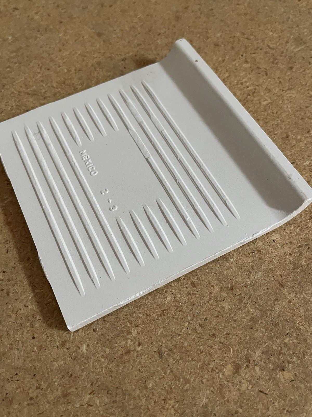 1 pc. Mayan White A4402 Radius Bullnose Ceramic Tile Daltile 4-1/4″ Free Ship US