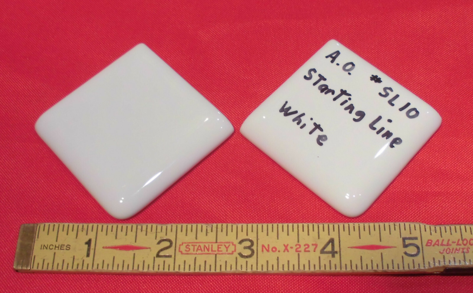 2 pcs. Starting Line White 2″ X 2″ X 5/16″ Ceramic Surface Bullnose Corner Tiles
